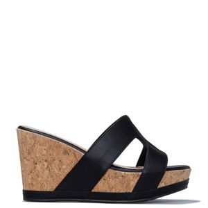 BRAND NEW- Wedge - Moby Slip On - Black